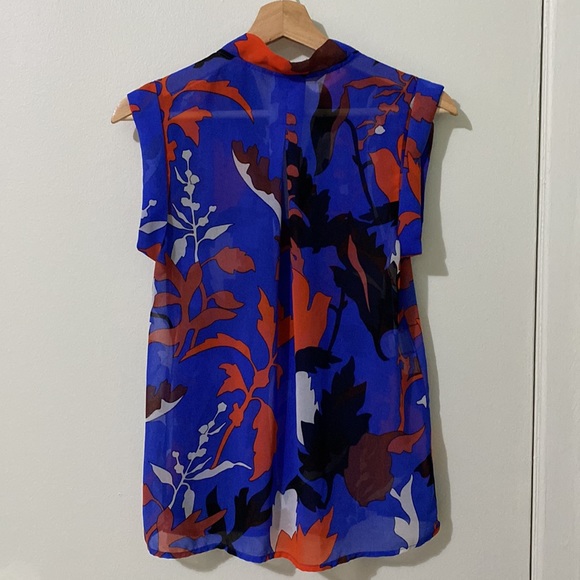 Vibrant Sheer Blouse - Picture 3 of 8